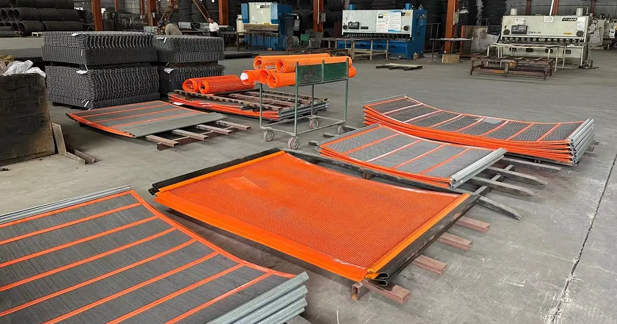 self cleaning screens types