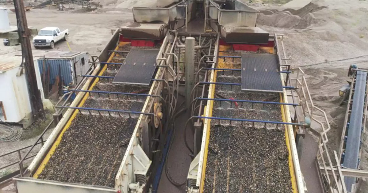 what is screening media