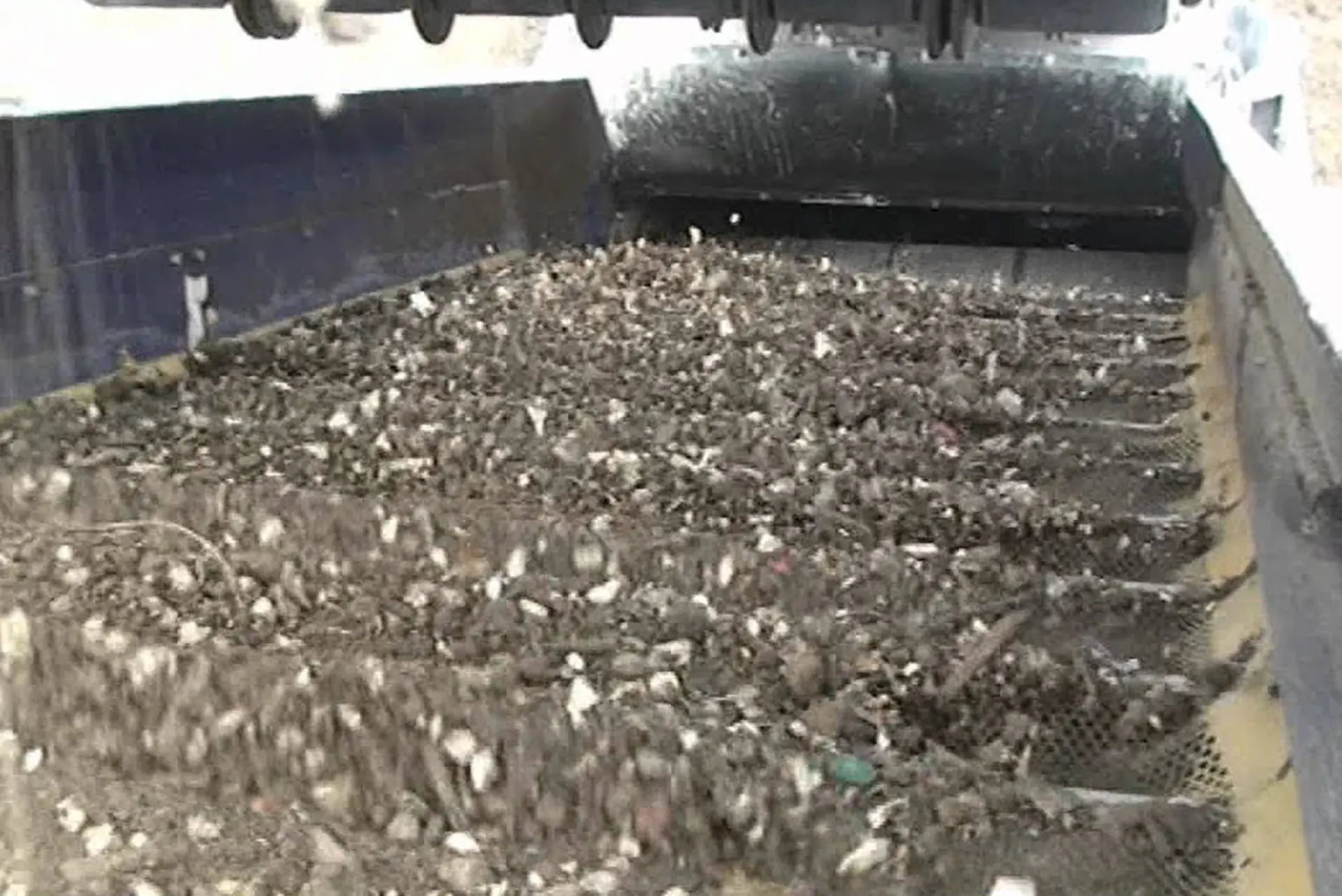 where flip flow screens are used