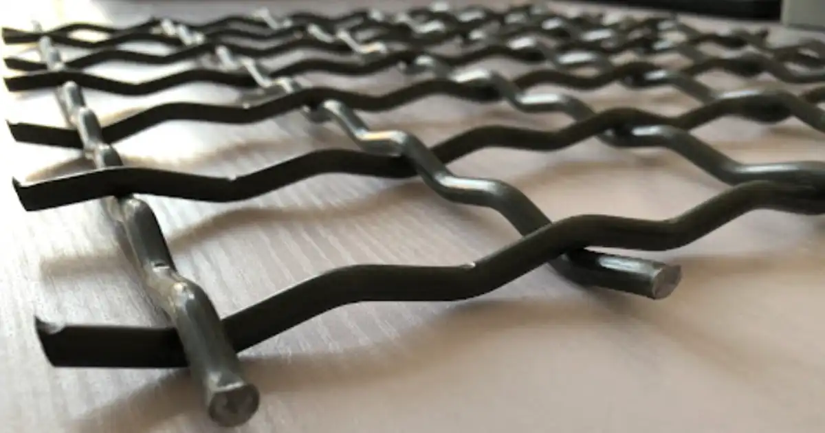 what is crimped wire mesh