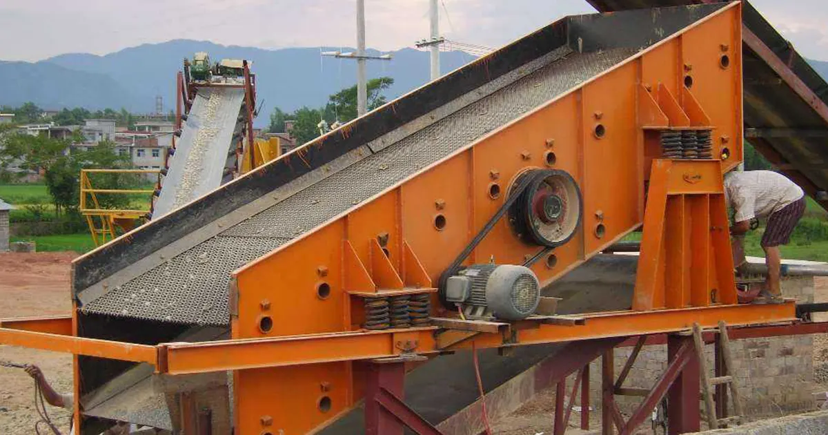 inclined vibrating screen