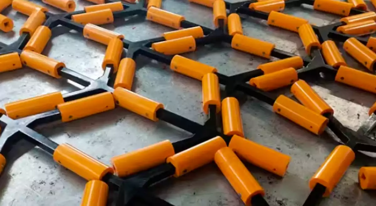 Bentuk Lubang Mana yang Tepat untuk Panel Layar Poliuretan Anda?