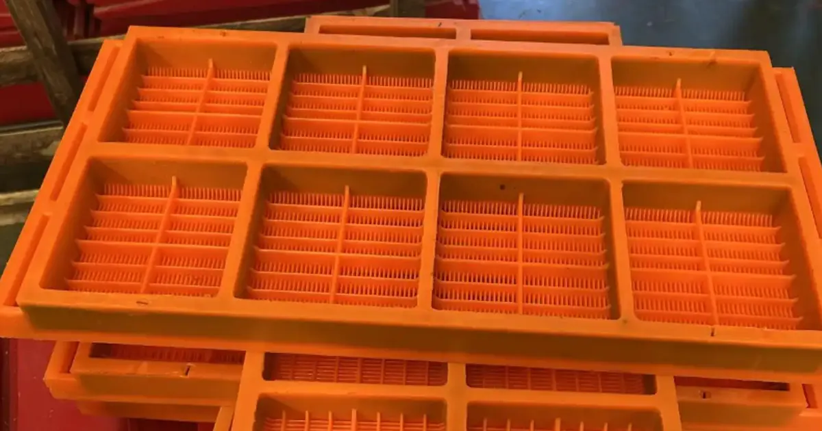 polyurethane dewatering screens vs stainless steel screens