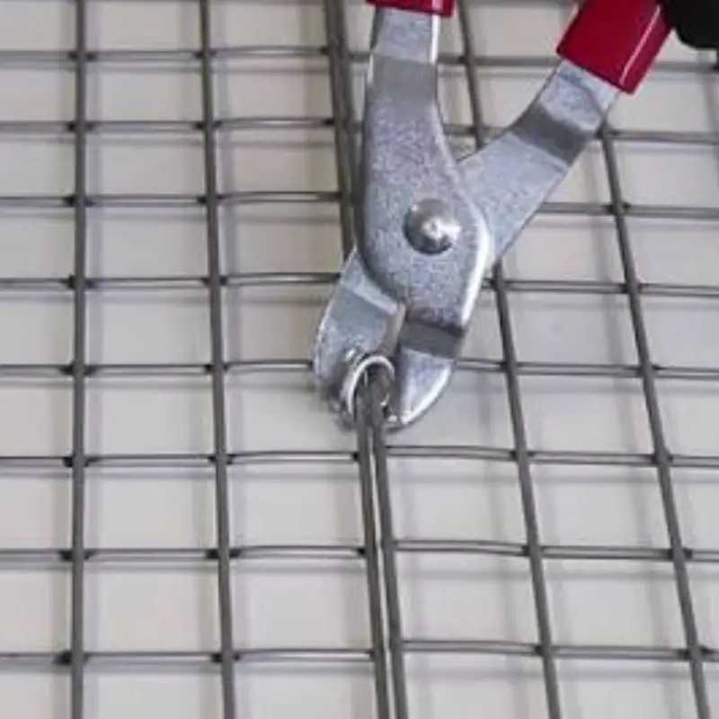 how to attach wire mesh