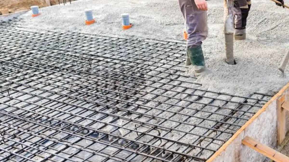 how to install wire mesh for concrete